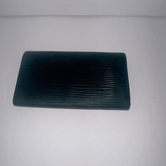 LOUIS VUITTON Key Case M63822 Epi Leather Black 4 Key Holder Multicle Noir matte - Picture 2 of 8